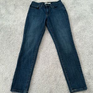 Levi’s 721 high rise skinny size 27